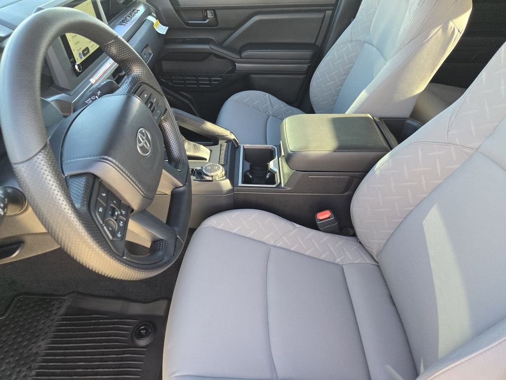 2026 Toyota Tacoma SR5 - Photo 11
