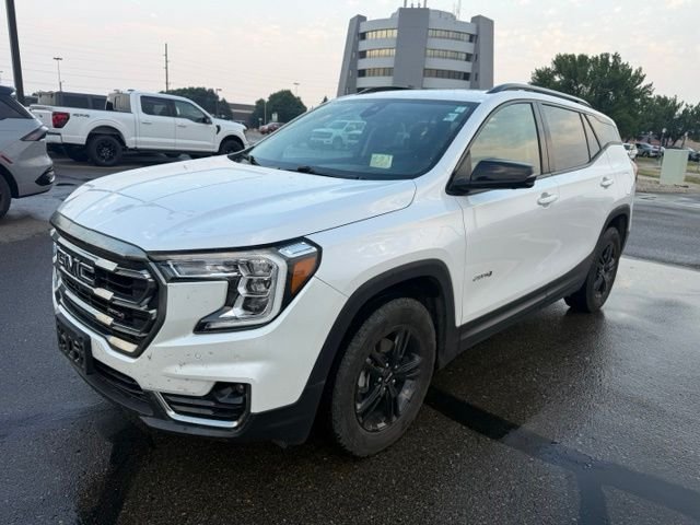 Used 2023 White GMC AT4 image 6
