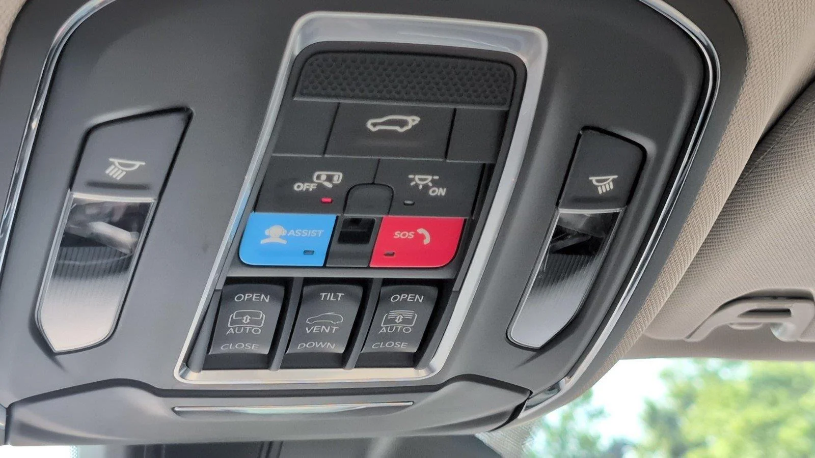 Used 2023 River Rock Jeep Base image 23