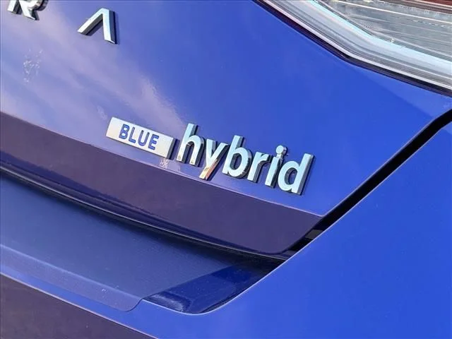 Used 2023 Blue Hyundai Blue image 15
