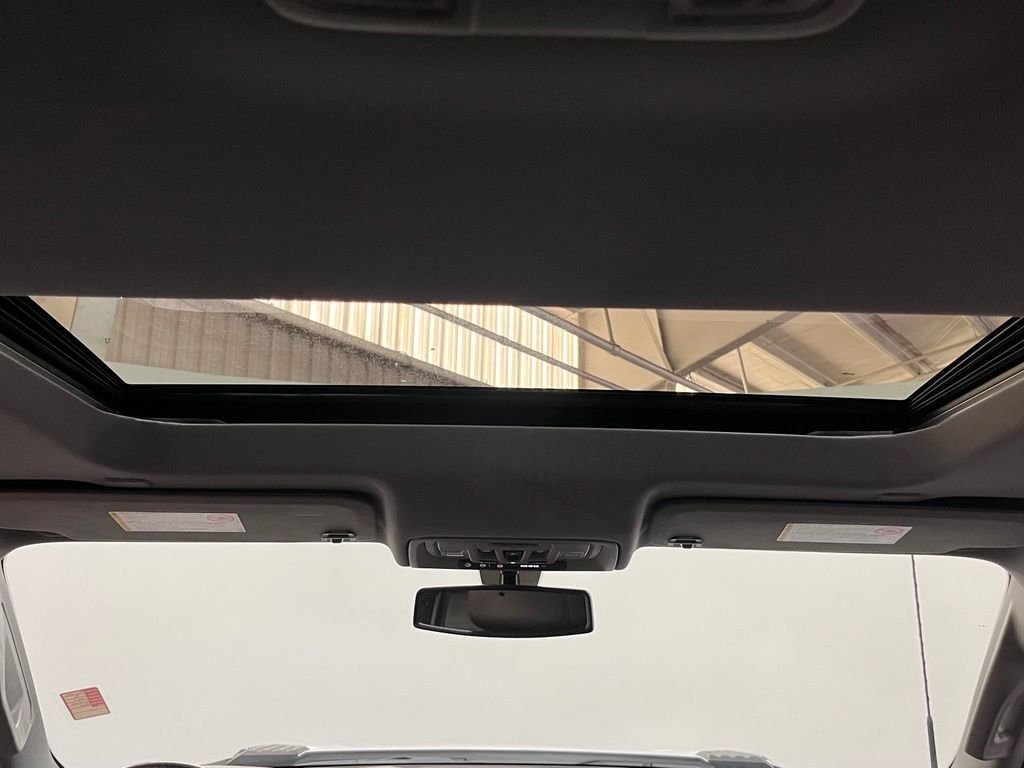 Used 2020 White Chevrolet LTZ image 23