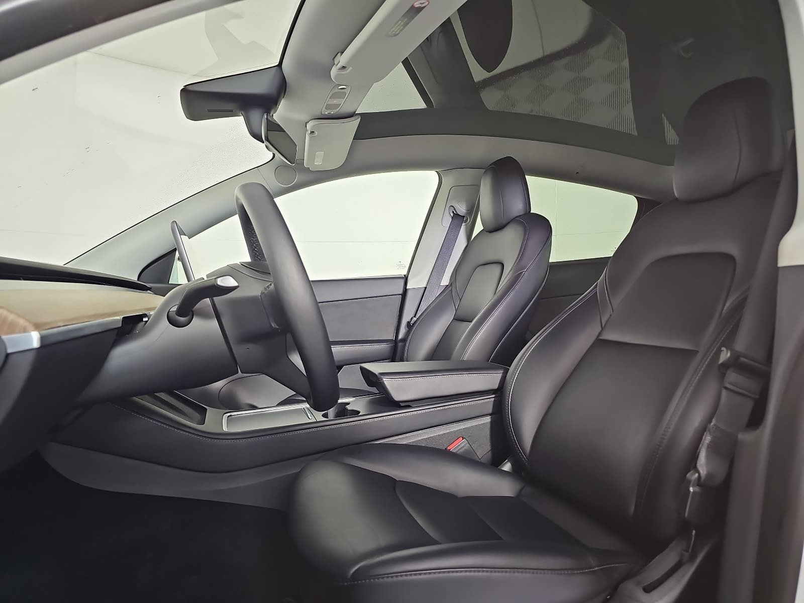 Used 2022 White Tesla Long Range image 15