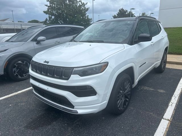 Used 2022 White Jeep Limited image 2