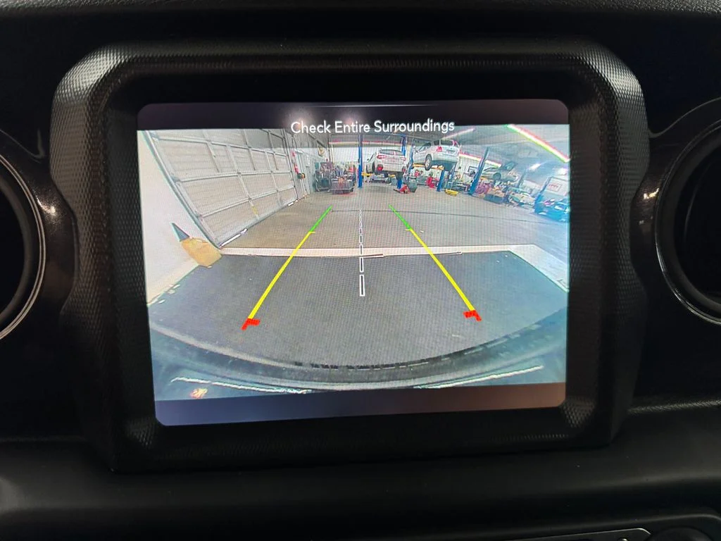Used 2022 Green Jeep Unlimited Sport Altitude image 22