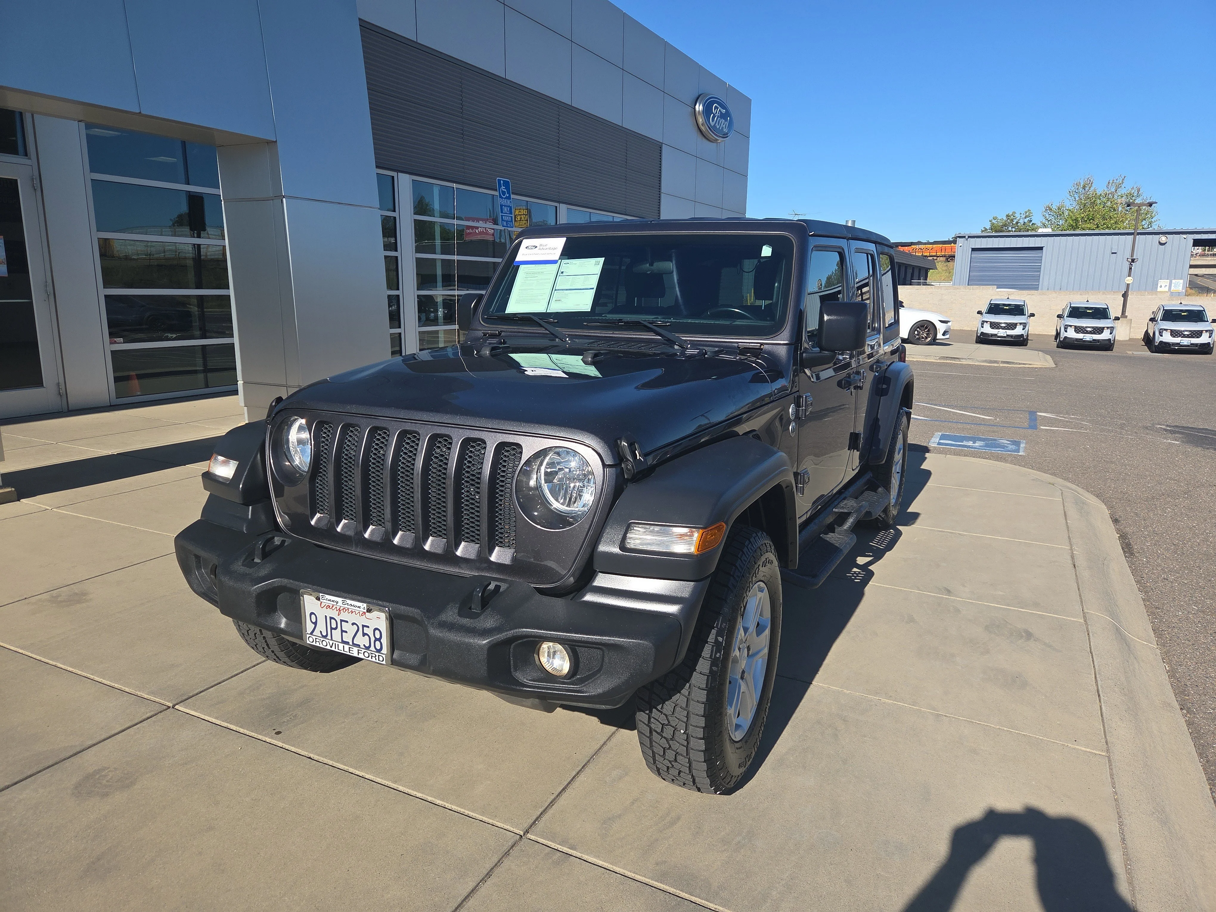 2020 Jeep Wrangler Sport S's photo