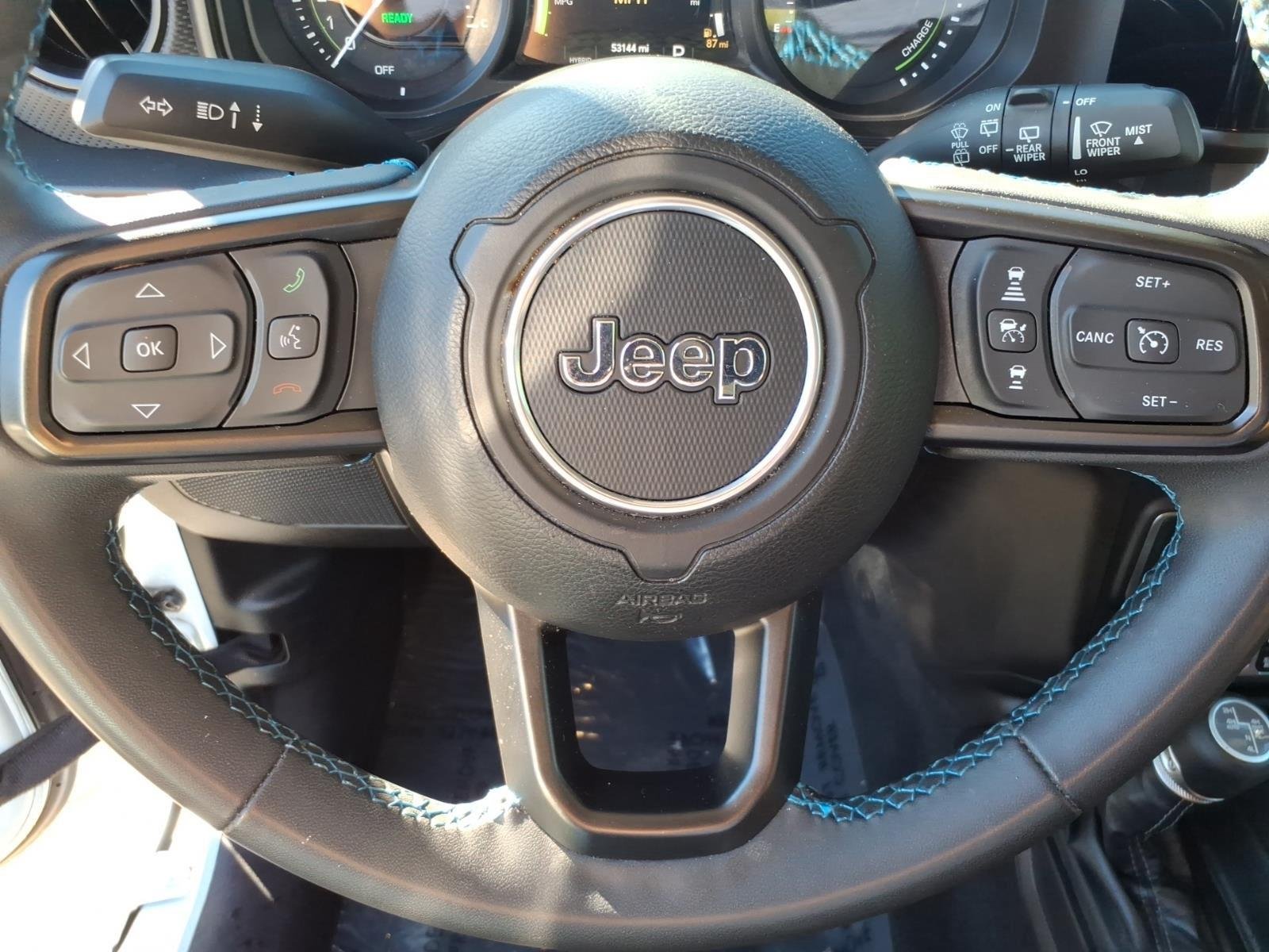 Used 2024 Bright White Clearcoat Jeep Rubicon image 13