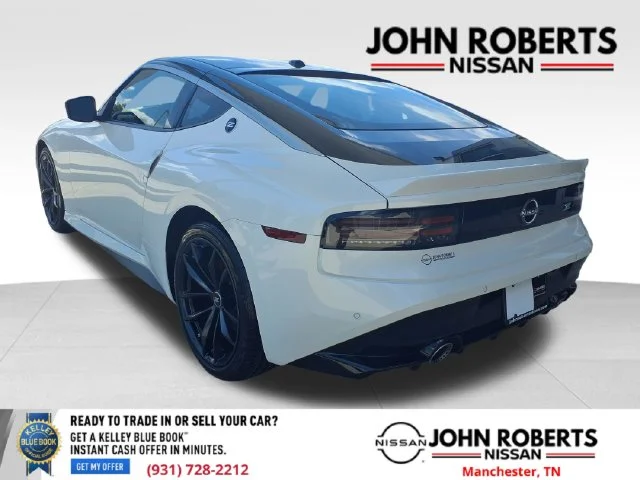 New 2026 Pearl White TriCoat / Super Black Two-tone Nissan Performance image 13