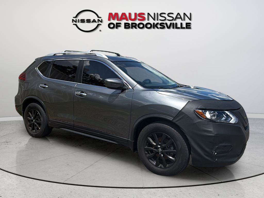 Used 2020 Gray Nissan SV image 13