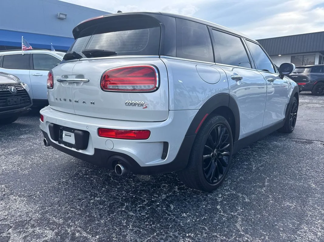 Used 2023 White MINI Cooper S image 4