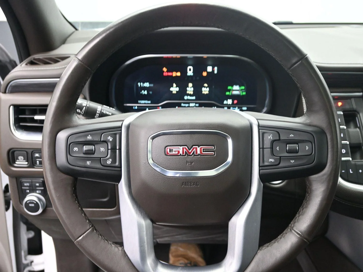 2022 GMC Yukon SLT - Photo 29