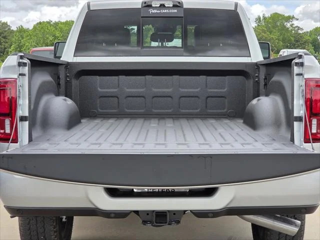 New 2026 Silver-Zynith Exterior Paint RAM Laramie image 7