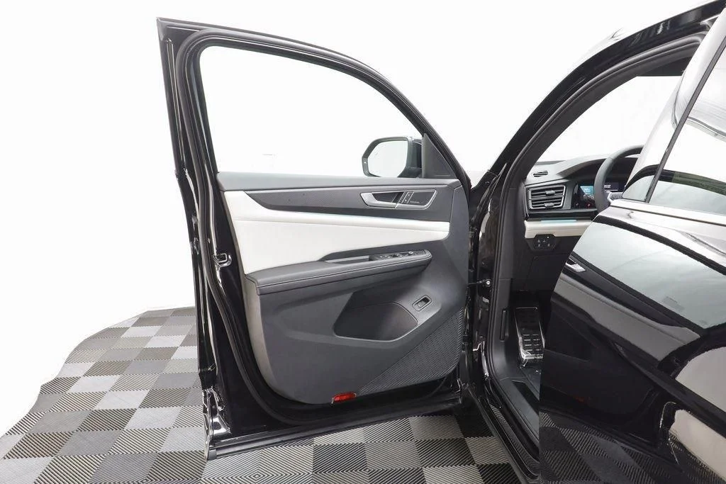 2026 Volkswagen Atlas Cross Sport SEL Premium R-LINE - Photo 6