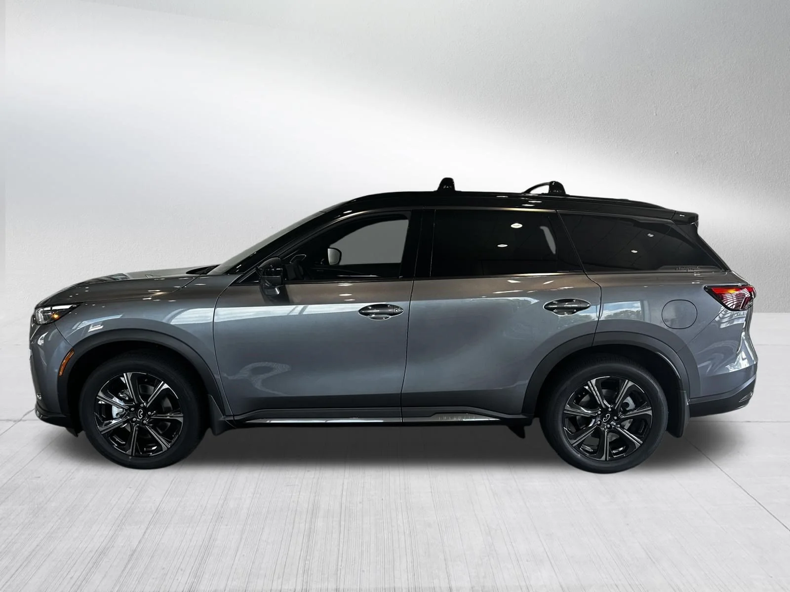 New 2027 2T GRPT SHDW INFINITI Autograph AWD image 2