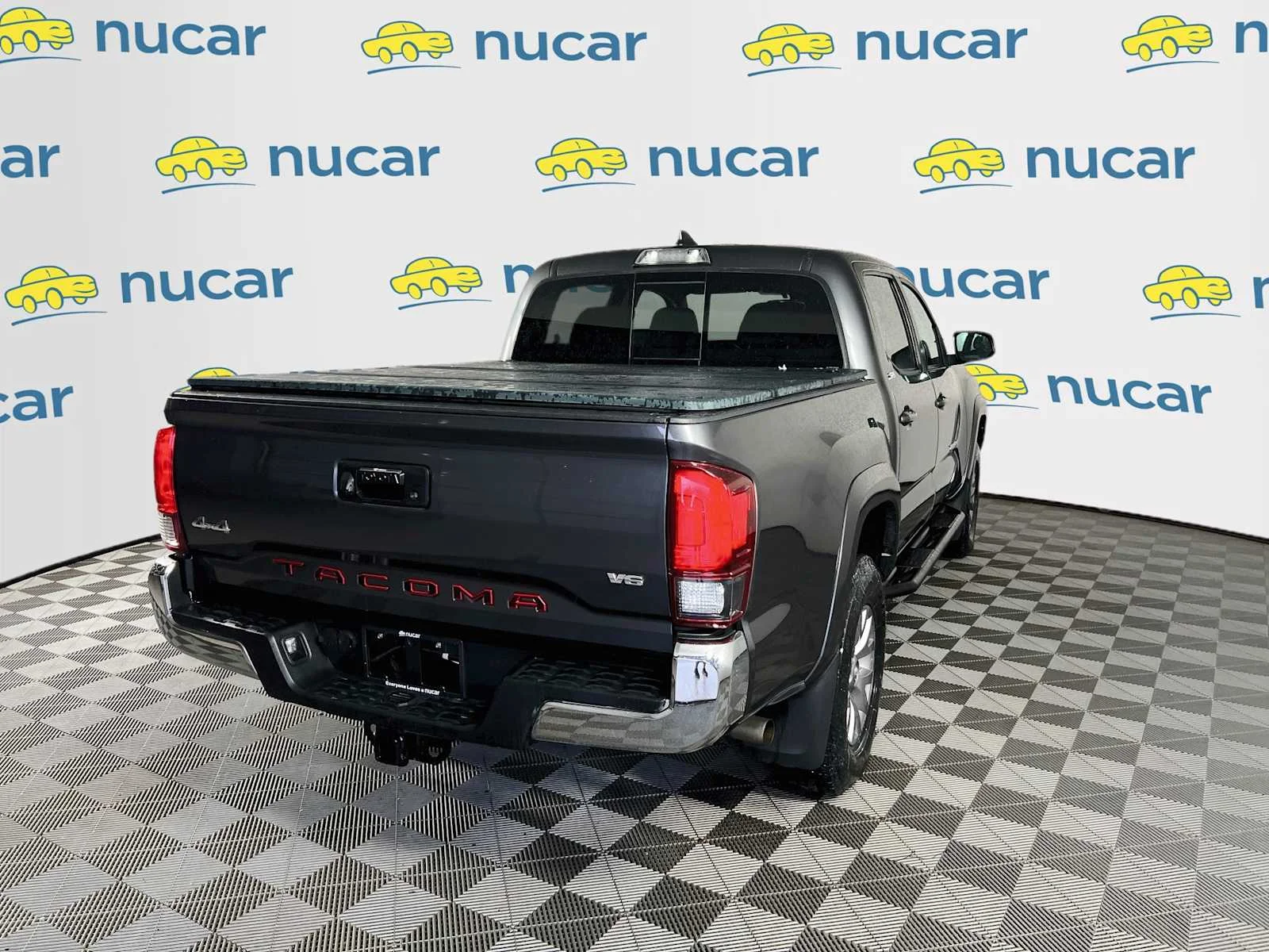 Used 2019 Magnetic Gray Metallic Toyota SR5 image 7