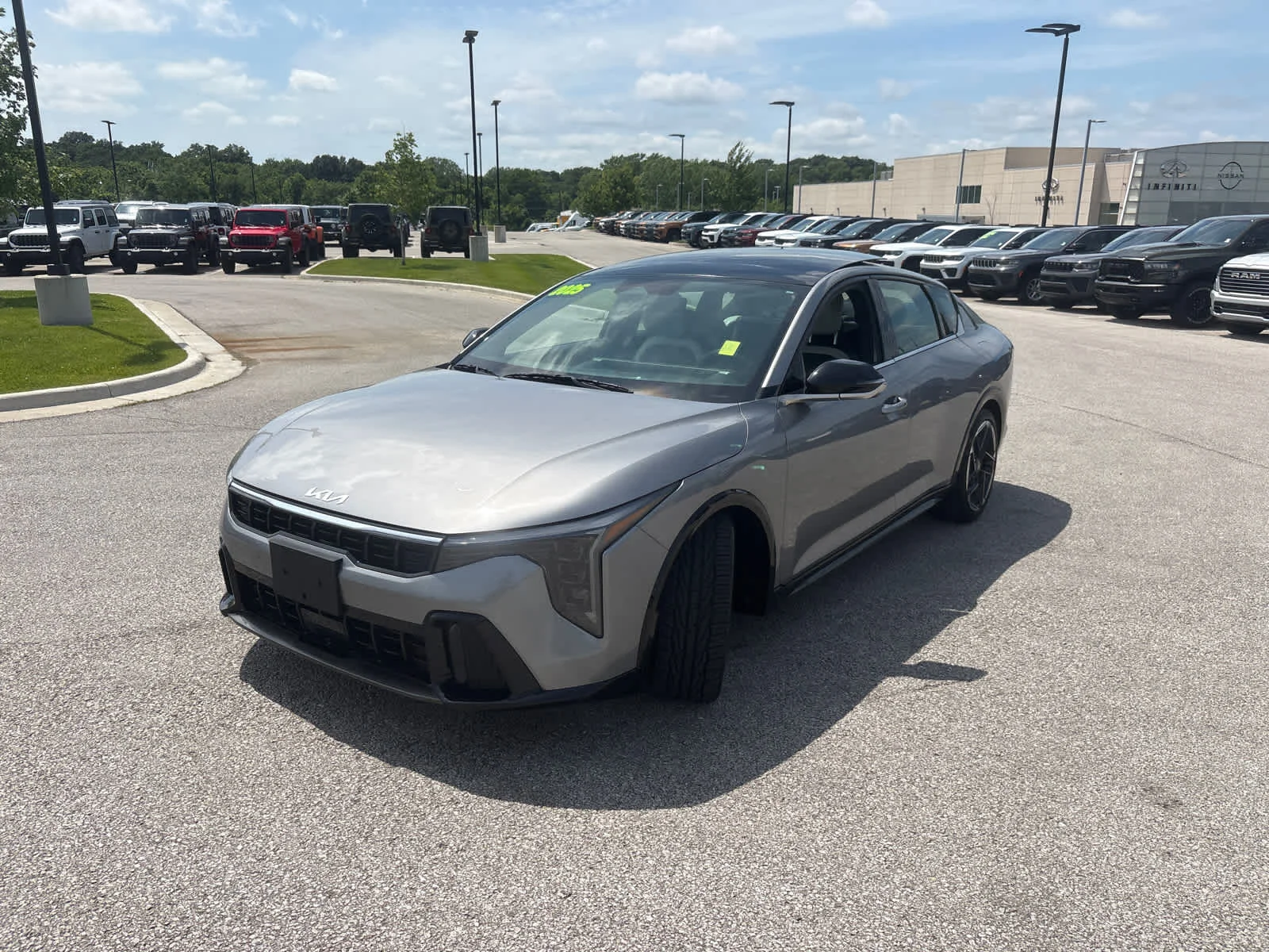 Used 2025 Steel Gray Kia GT-Line image 4