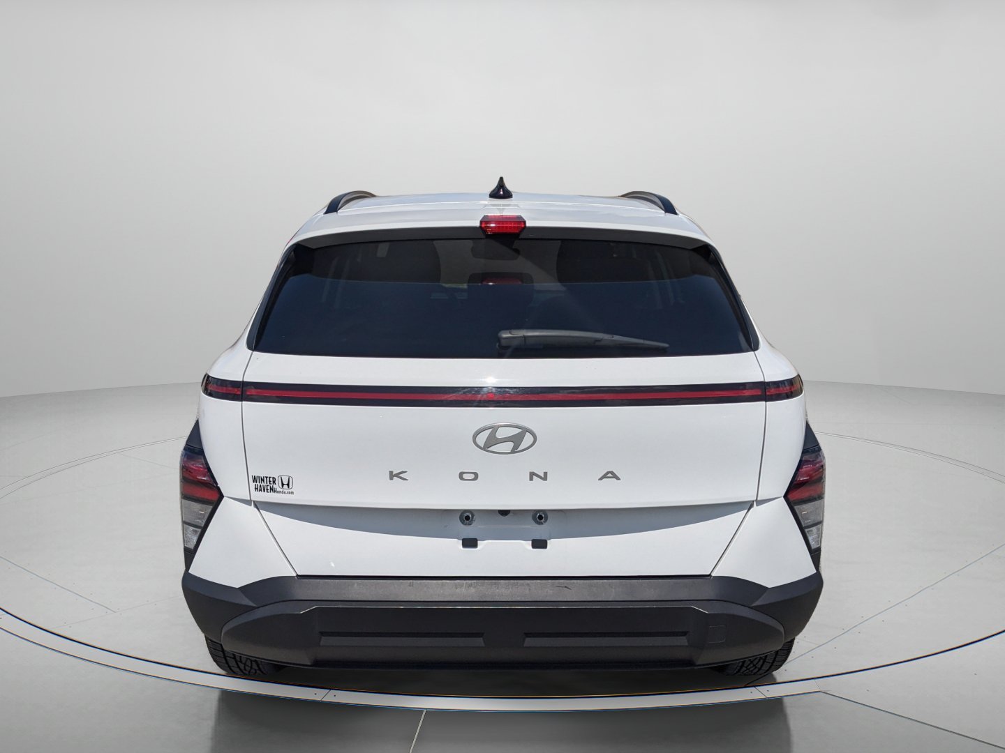 Used 2025 Atlas White Hyundai SEL image 5