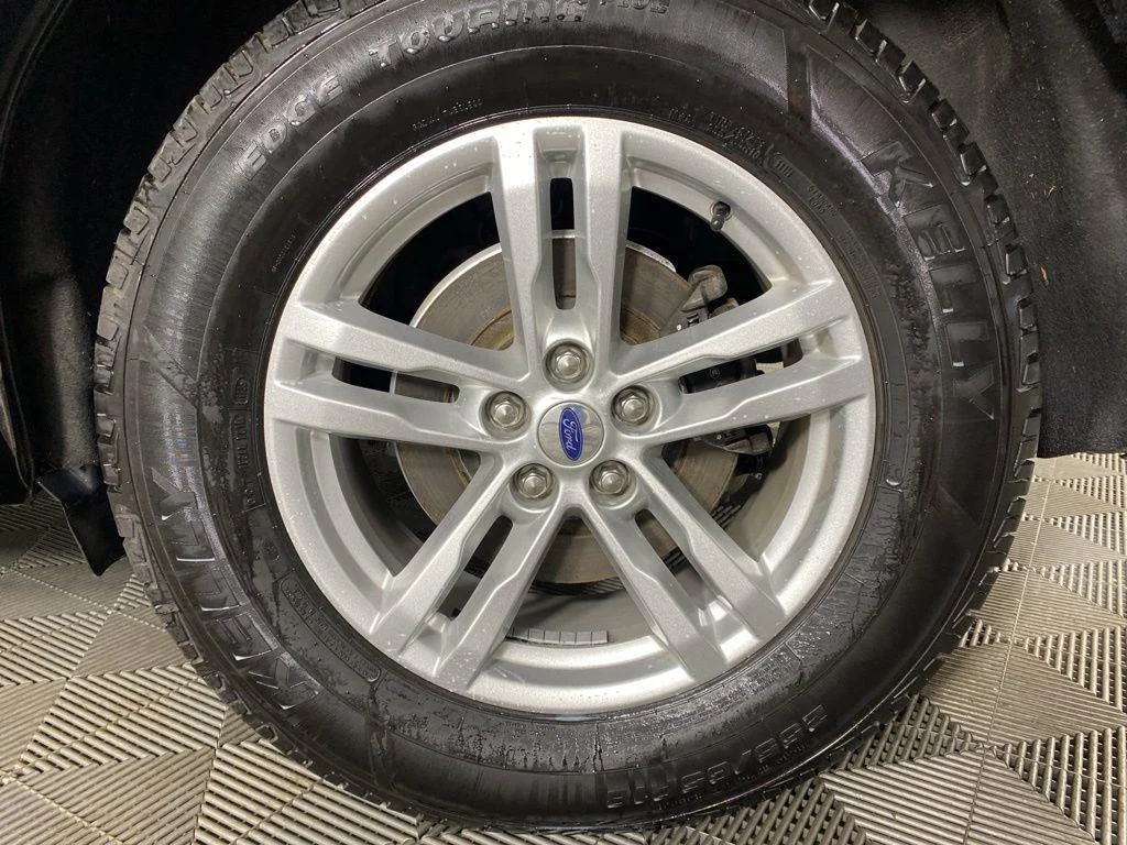 Used 2022 Gray Metallic Ford XLT image 11