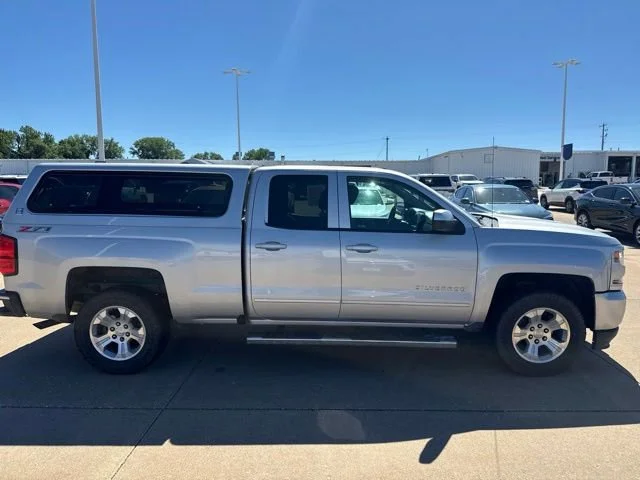 Used 2017 SILVER ICE METALLIC Chevrolet LT image 2