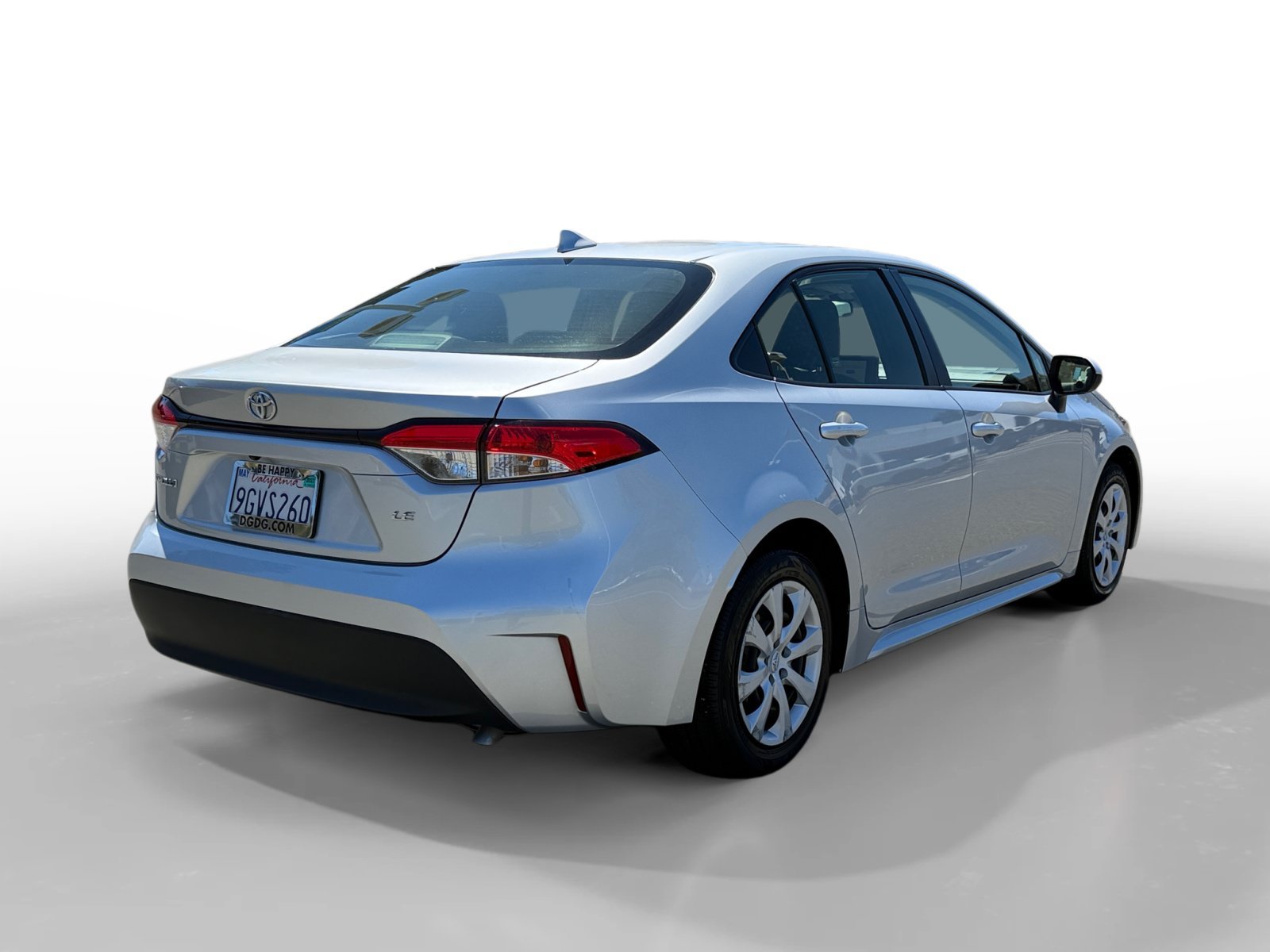 Used 2023 Classic Silver Metallic Toyota LE image 5
