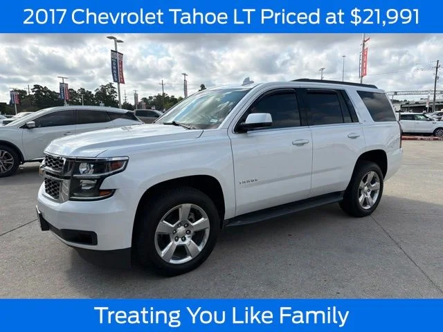 Used 2017 Iridescent Pearl Tricoat Chevrolet LT image 1