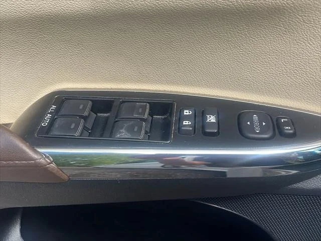 Certified Used 2016 BLIZZARD PEARL Toyota  image 21
