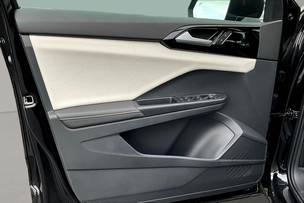 New 2026 Black Volkswagen 1.5T S image 20