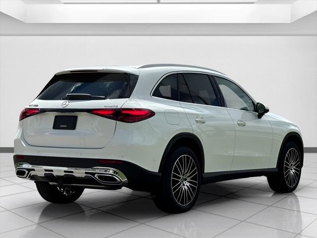 New 2025 Polar White Mercedes-Benz GLC 300 image 3