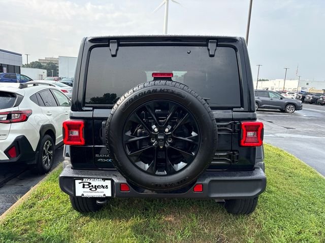 Used 2025 Black Jeep Sahara 4xe image 4