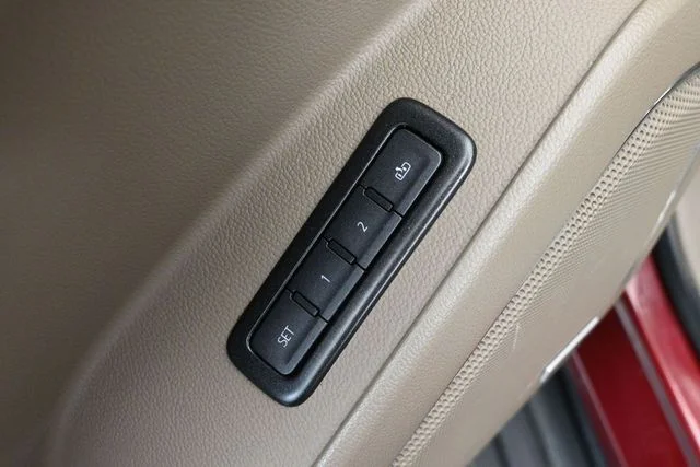 2020 Chevrolet Suburban LT - Photo 25