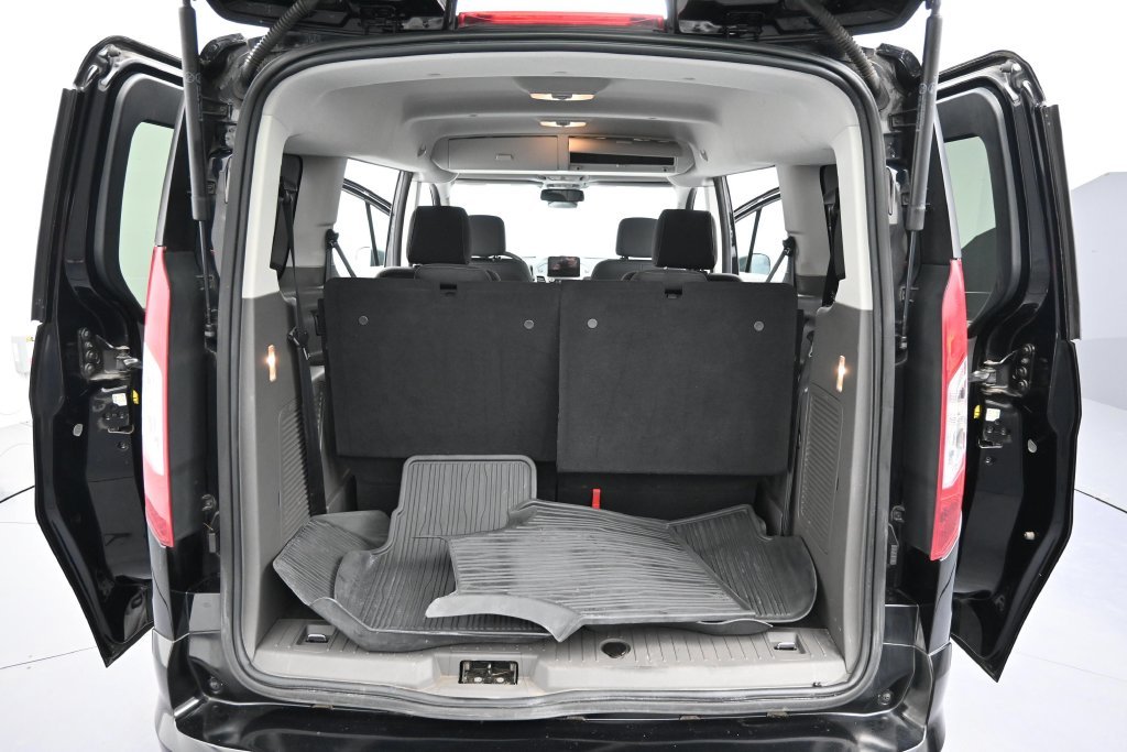 Used 2019 Shadow Black Ford XLT image 31