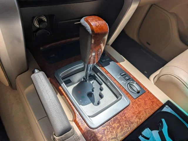 Used 2014 Blizzard Pearl Toyota Base image 20