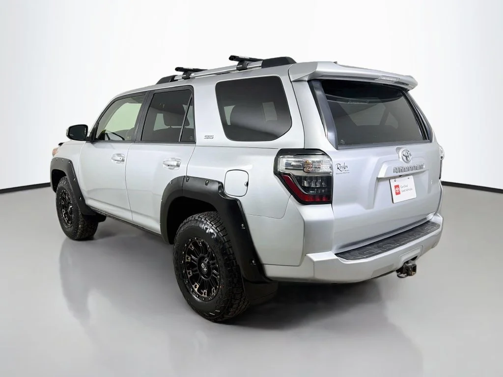 Certified Used 2019 Silver Toyota SR5 image 8