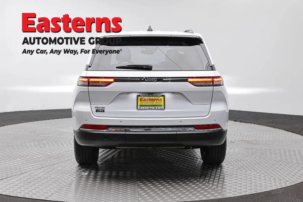 Used 2023 White Jeep 4xe image 6
