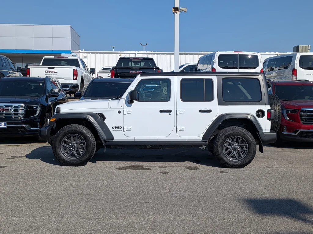 Used 2024 Bright White Clearcoat Jeep Sport RHD image 7