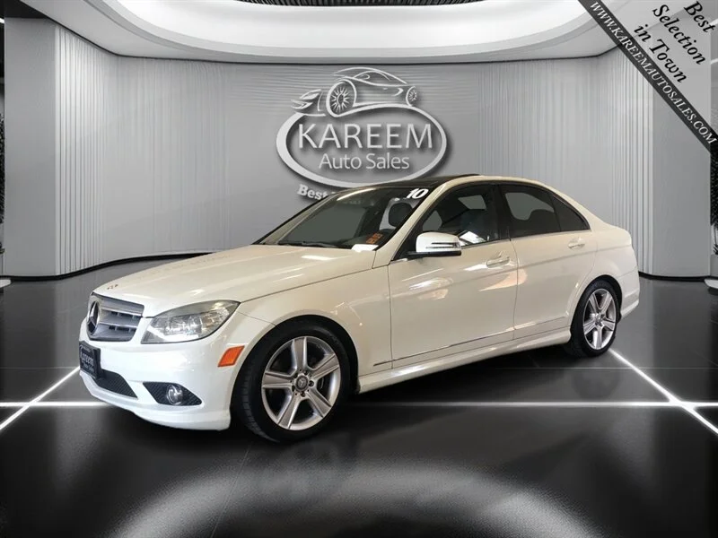 2010 Mercedes-Benz C-Class C300 Luxury's photo