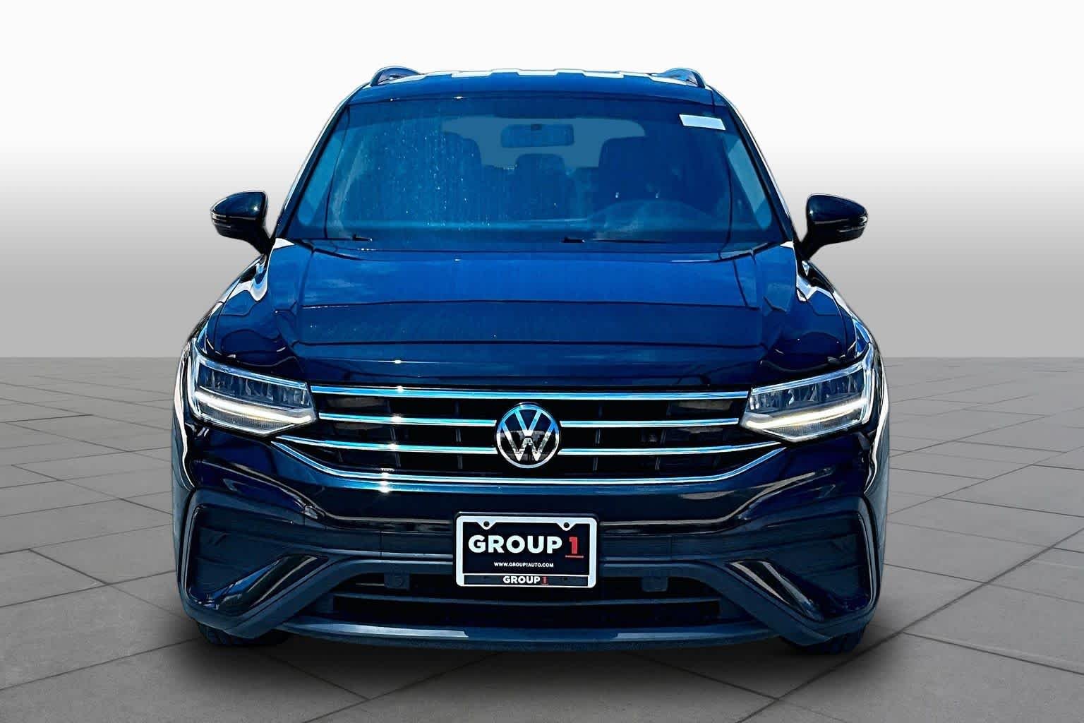 Used 2022 Deep Black Pearl Volkswagen S image 4