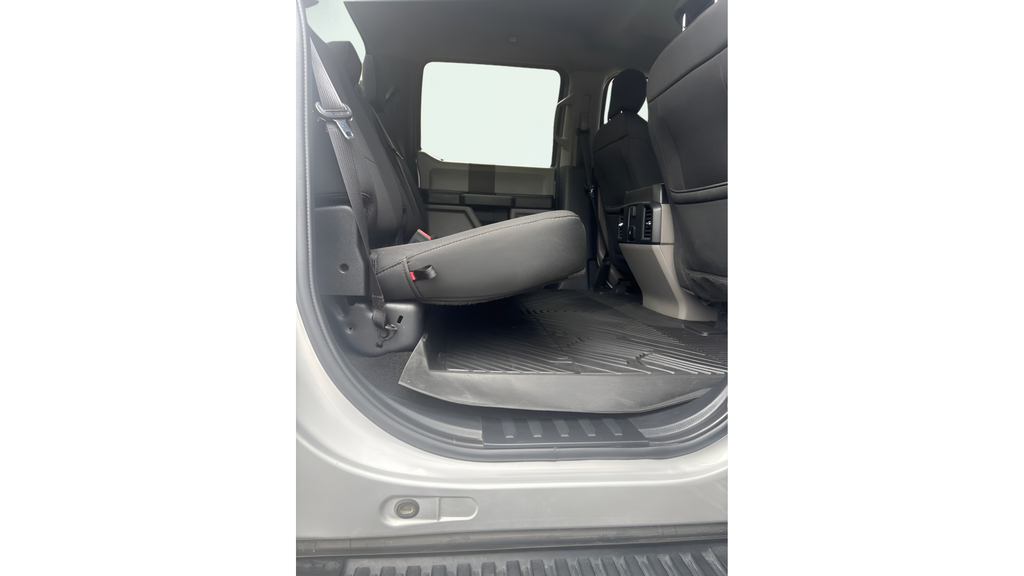 Used 2019 Ingot Silver Ford XL image 12