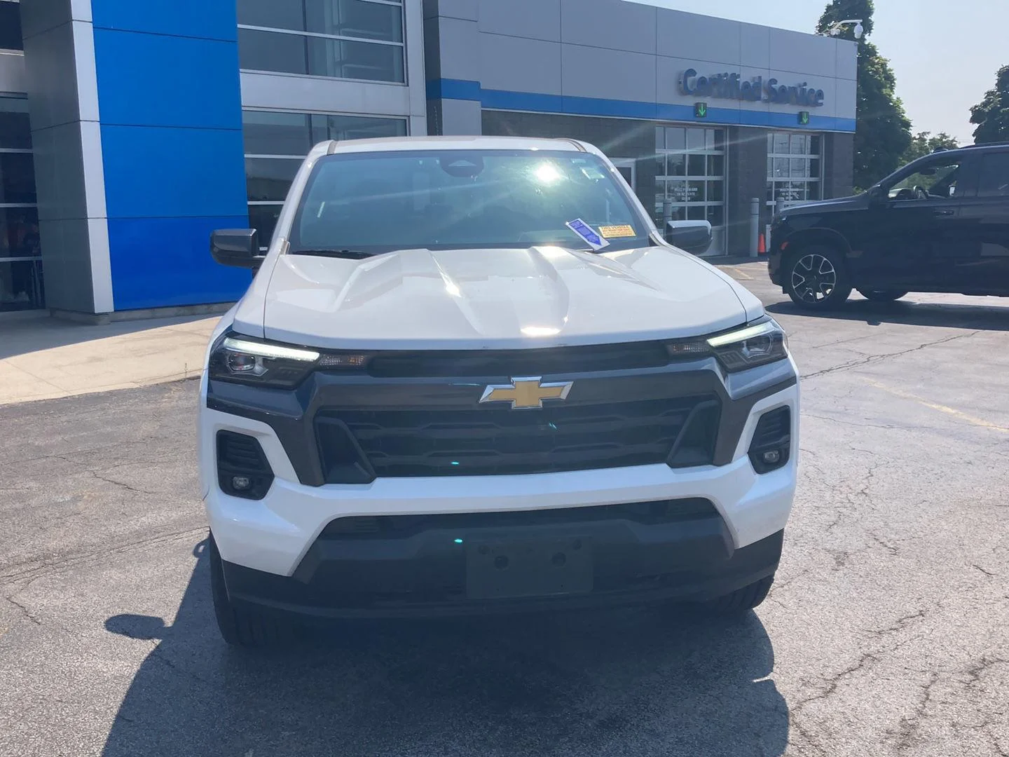 Used 2023 Summit White Chevrolet 4WD LT image 2