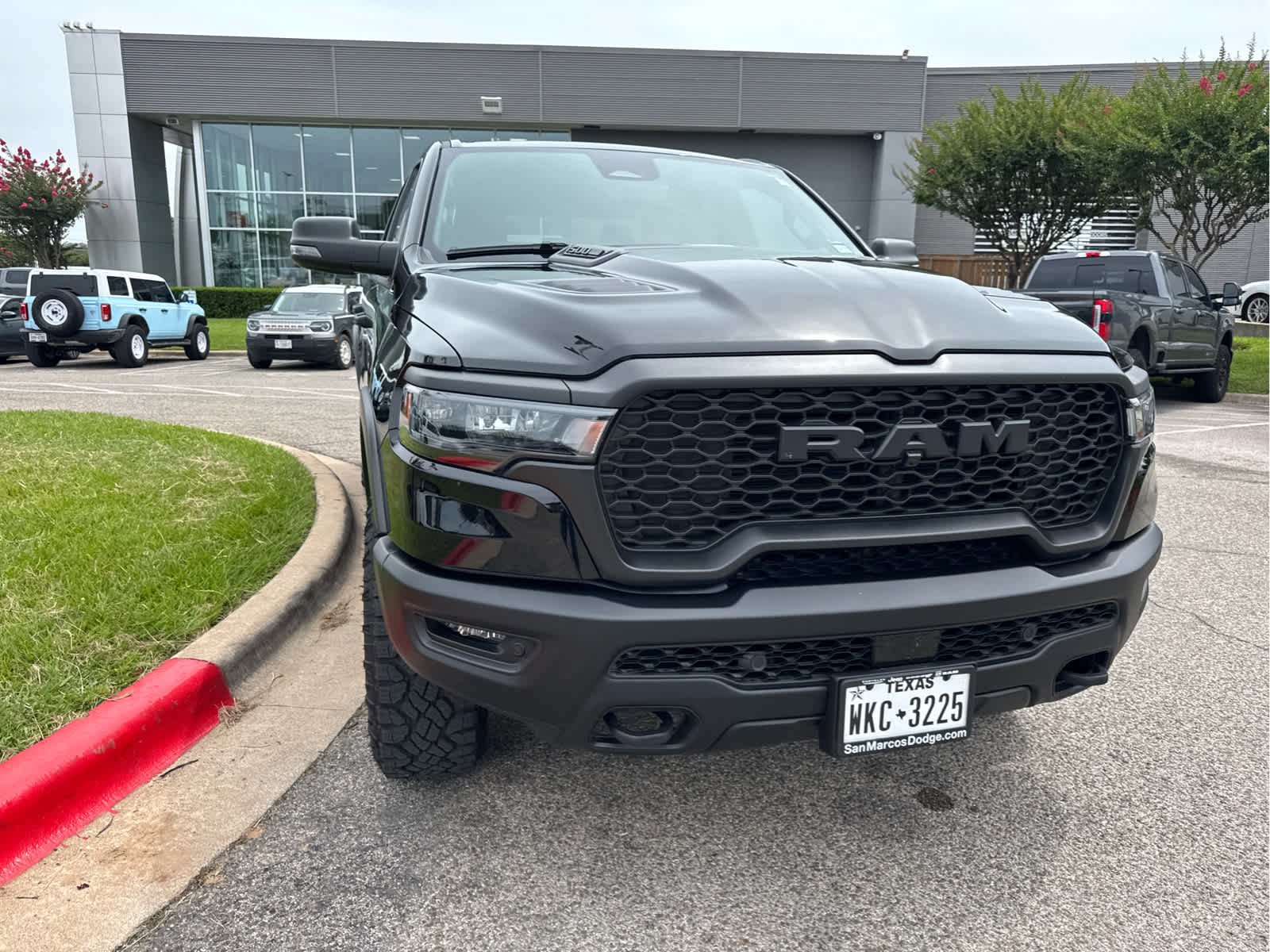 Used 2025 Diamond Black Ram Rebel image 3