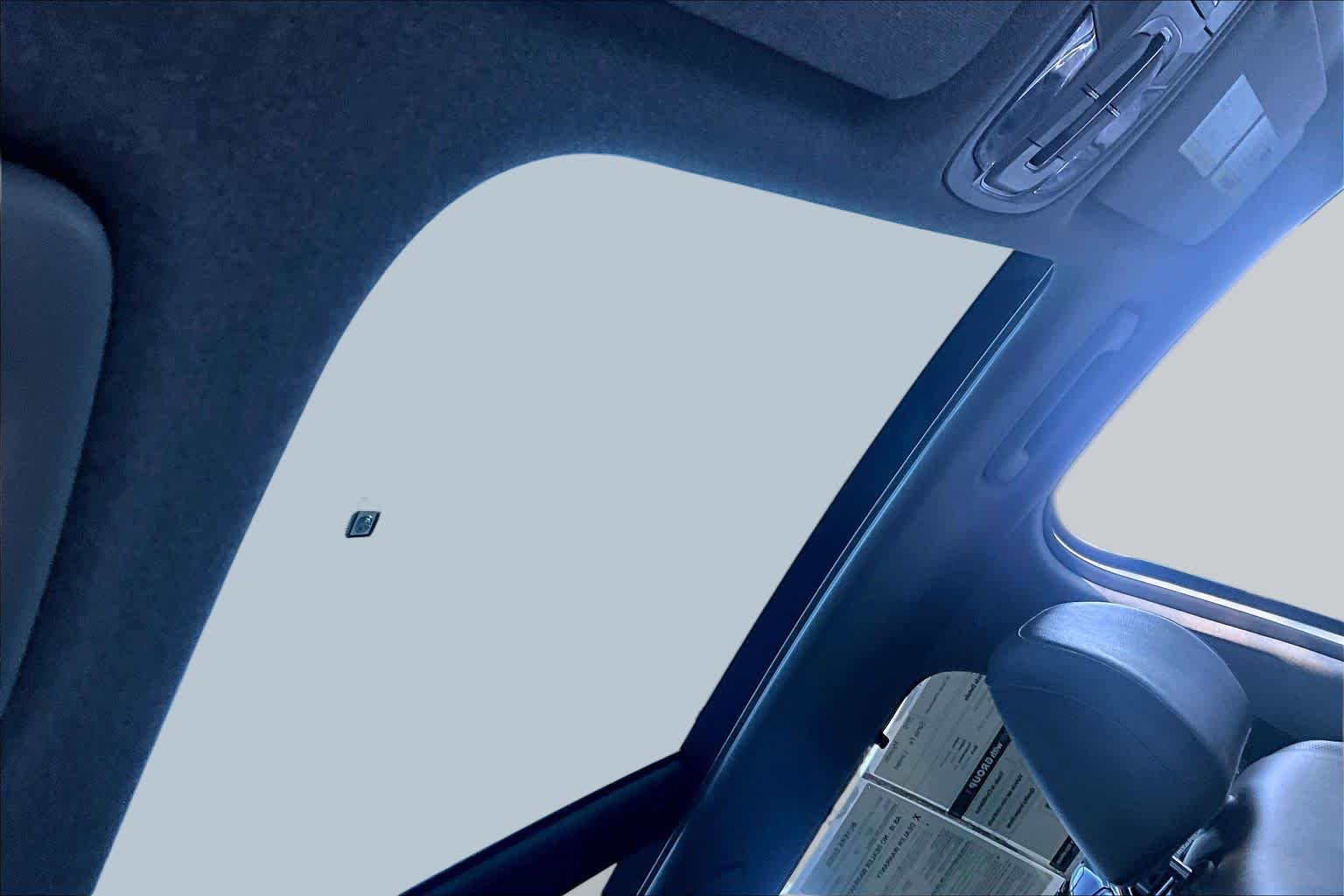 Used 2019 Quartz White Hyundai Limited image 14