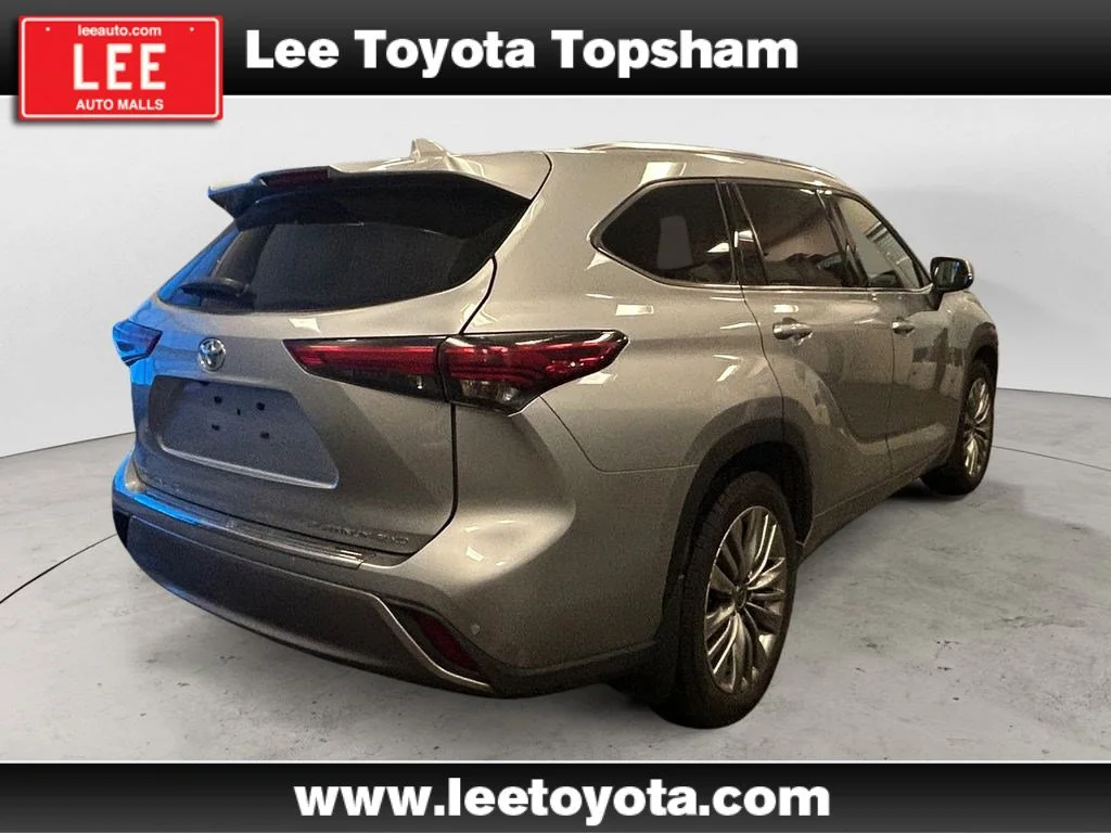 Used 2022 Celestial Silver Metallic Toyota Platinum image 5