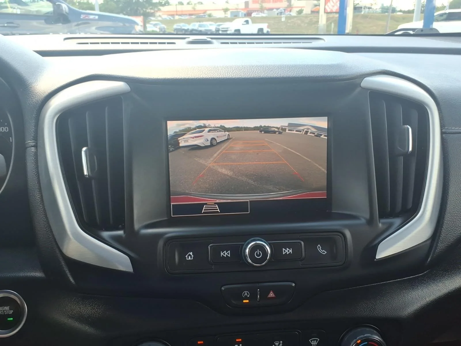 Used 2024 Sterling Metallic GMC SLE image 25
