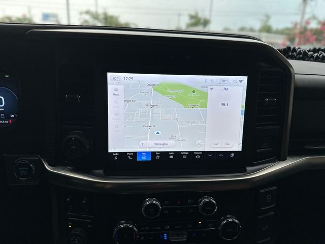 Used 2025  Ford King Ranch image 19
