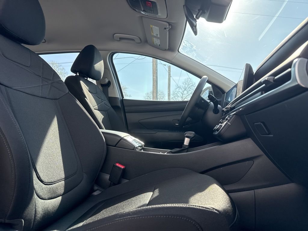 Certified Used 2025 Green Hyundai SE image 32