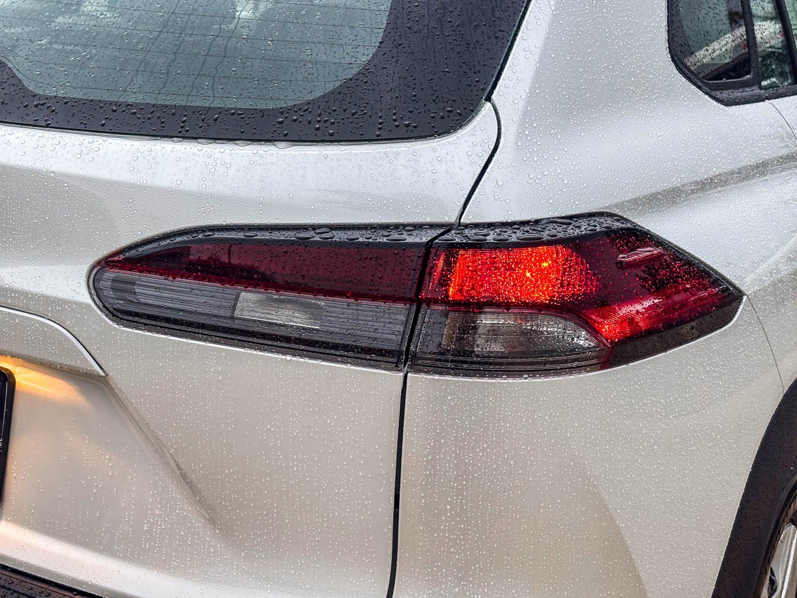 New 2026 Wind Chill Pearl <sup>1</sup> Toyota  L image 7