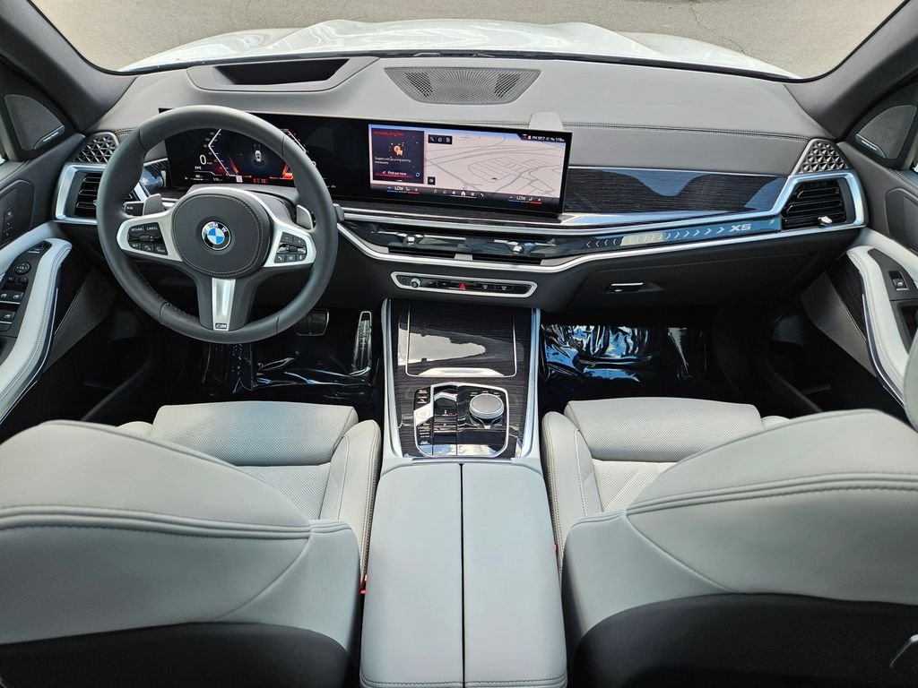 Certified Used 2026 Mineral White Metallic BMW xDrive40i image 24