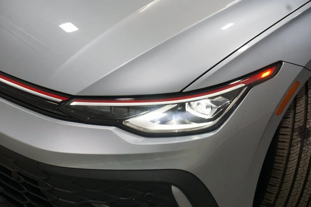 New 2026 Alpine Silver Volkswagen 2.0T SE image 34