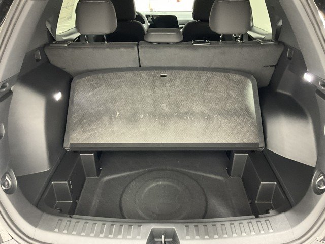 New 2027 Mosaic Black Metallic Chevrolet LT image 8