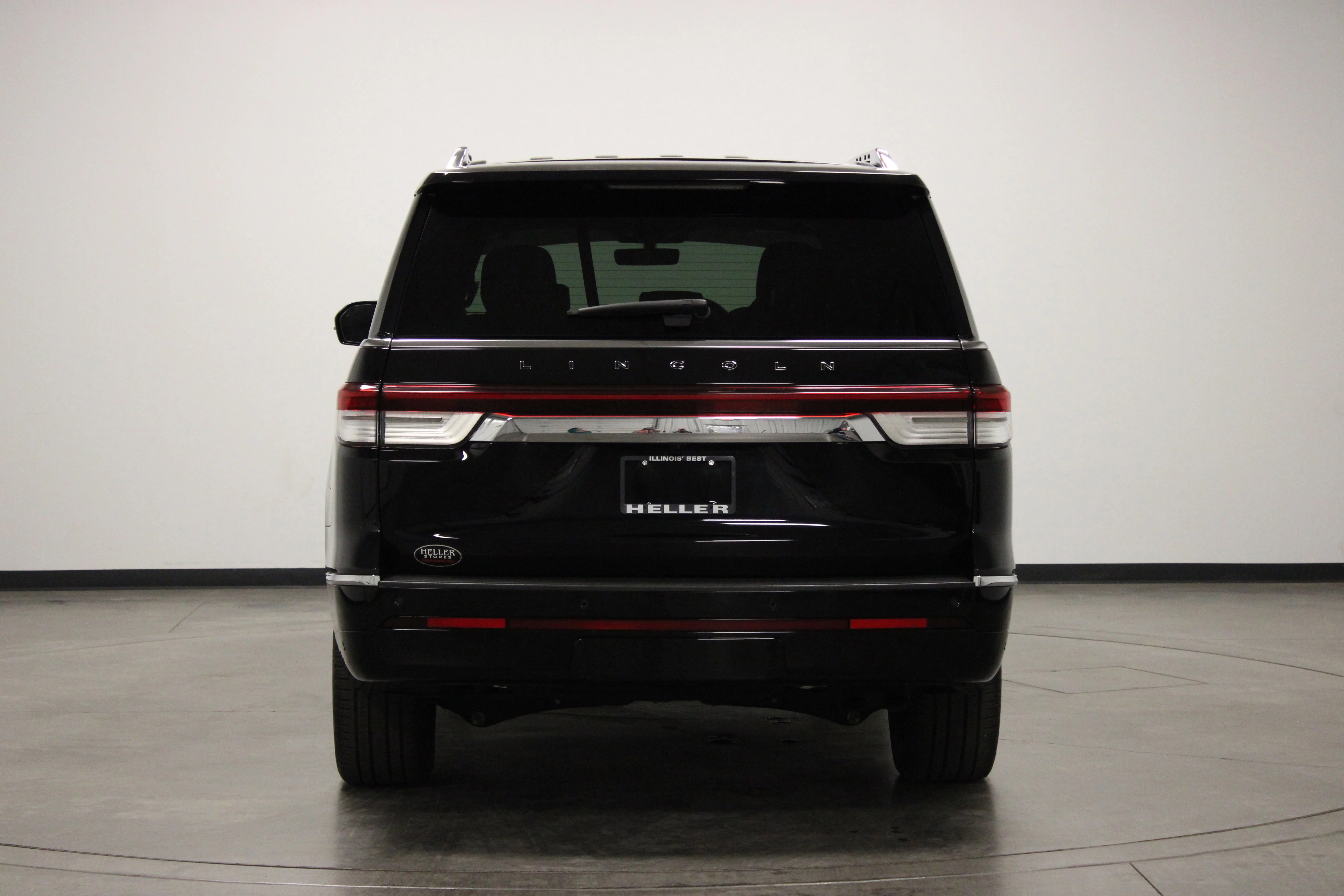 Used 2023 Infinite Black Metallic Clearcoat Lincoln Black Label image 7