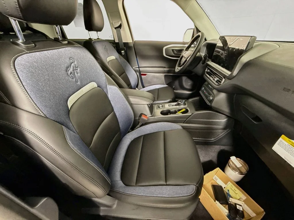 New 2026 Velocity Blue Metallic Ford Outer Banks® image 29